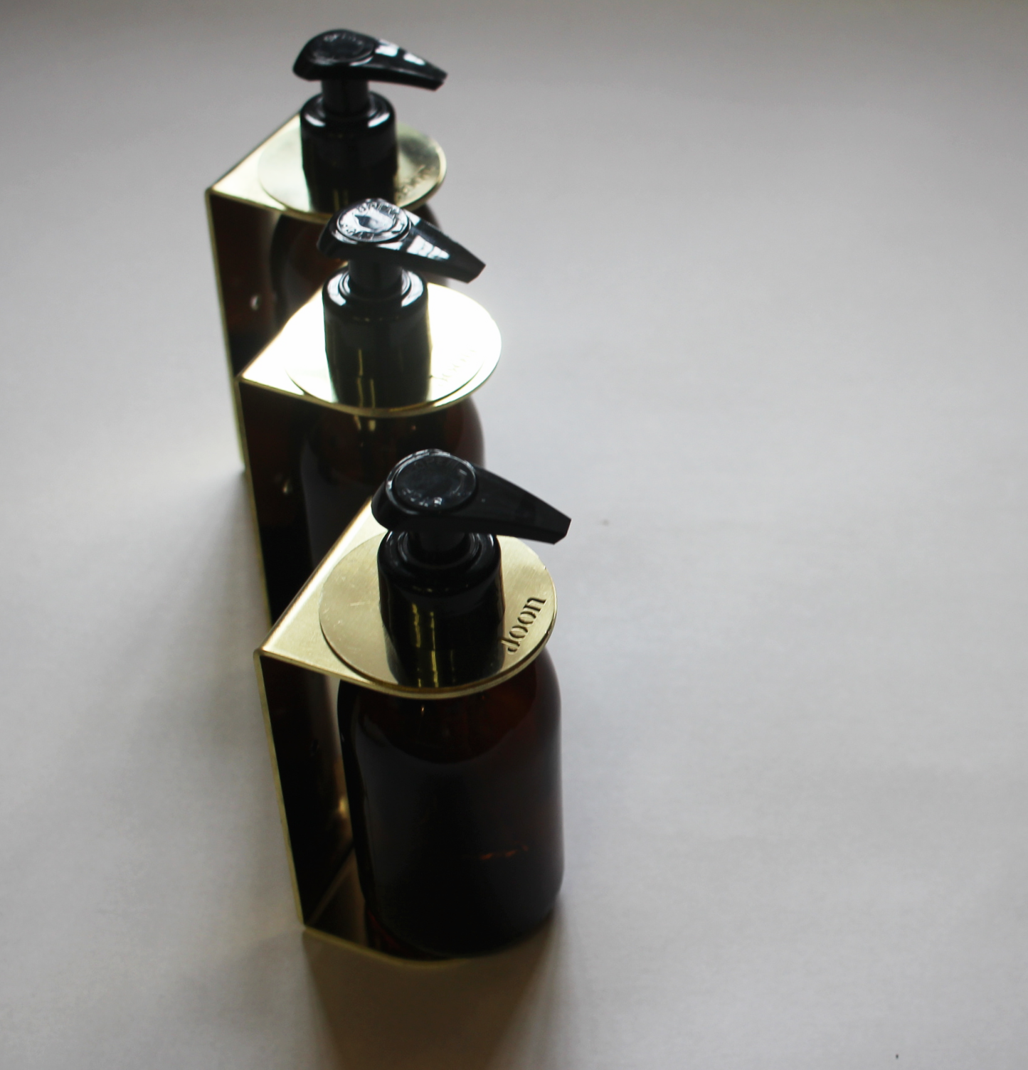 Dispenser Single Brass (200ml Amber)